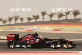 Jean-Eric Vergne (FRA) Scuderia Toro Rosso STR7. 21.04.2012. Formula 1 World Championship, Rd 4, Bahrain Grand Prix, Sakhir, Bahrain, Qualifying Day