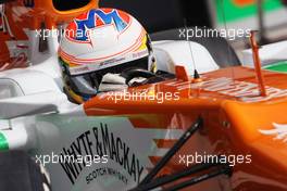 Paul di Resta (GBR) Sahara Force India VJM05 leaves the pits. 21.04.2012. Formula 1 World Championship, Rd 4, Bahrain Grand Prix, Sakhir, Bahrain, Qualifying Day