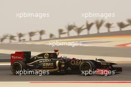 Kimi Raikkonen (FIN) Lotus E20. 21.04.2012. Formula 1 World Championship, Rd 4, Bahrain Grand Prix, Sakhir, Bahrain, Qualifying Day