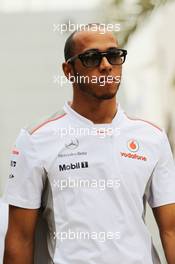 Lewis Hamilton (GBR) McLaren. 21.04.2012. Formula 1 World Championship, Rd 4, Bahrain Grand Prix, Sakhir, Bahrain, Qualifying Day