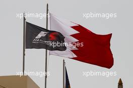 Bahrain and F1 Flags. 19.04.2012. Formula 1 World Championship, Rd 4, Bahrain Grand Prix, Sakhir, Bahrain, Preparation Day