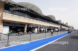 Sahara Force India F1 Team pit garages. 19.04.2012. Formula 1 World Championship, Rd 4, Bahrain Grand Prix, Sakhir, Bahrain, Preparation Day