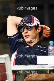 Bruno Senna (BRA) Williams. 19.04.2012. Formula 1 World Championship, Rd 4, Bahrain Grand Prix, Sakhir, Bahrain, Preparation Day