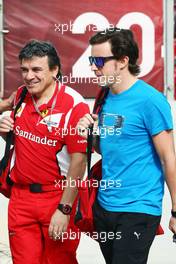 Fernando Alonso (ESP) Ferrari. 19.04.2012. Formula 1 World Championship, Rd 4, Bahrain Grand Prix, Sakhir, Bahrain, Preparation Day