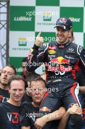 Sebastian Vettel (GER), Red Bull Racing and Christian Horner (GBR) Red Bull Racing Team Principal 25.11.2012. Formula 1 World Championship, Rd 20, Brazilian Grand Prix, Sao Paulo, BRA, Race Day