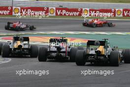 Mark Webber (AUS), Red Bull Racing and Vitaly Petrov (RUS), Caterham F1 Team  25.11.2012. Formula 1 World Championship, Rd 20, Brazilian Grand Prix, Sao Paulo, BRA, Race Day