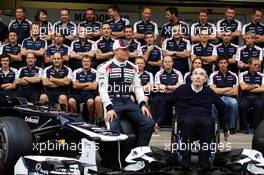 (L to R): Valtteri Bottas (FIN) Williams Third Driver and Frank Williams (GBR) Williams Team Owner in a team photograph. 24.11.2012. Formula 1 World Championship, Rd 20, Brazilian Grand Prix, Sao Paulo, Brazil, Qualifying Day.