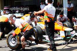Sahara Force India F1 Team practice pit stops. 22.11.2012. Formula 1 World Championship, Rd 20, Brazilian Grand Prix, Sao Paulo, Brazil, Preparation Day.