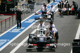Sauber C31 of  pushed down the pit lane. 22.11.2012. Formula 1 World Championship, Rd 20, Brazilian Grand Prix, Sao Paulo, Brazil, Preparation Day.