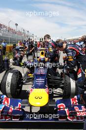 Mark Webber (AUS) Red Bull Racing RB8 on the grid. 10.06.2012. Formula 1 World Championship, Rd 7, Canadian Grand Prix, Montreal, Canada, Race Day