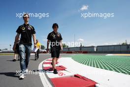 Romain Grosjean (FRA) Lotus F1 Team walks the circuit. 07.06.2012. Formula 1 World Championship, Rd 7, Canadian Grand Prix, Montreal, Canada, Preparation Day