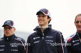 (L to R): Valtteri Bottas (FIN) Williams Third Driver with Bruno Senna (BRA) Williams and Dickie Standford (GBR) Williams Team Manager. 13.04.2012. Formula 1 World Championship, Rd 3, Chinese Grand Prix, Shanghai, China, Practice Day