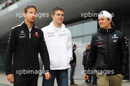 (L to R): Jenson Button (GBR) McLaren with Paul di Resta (GBR) Sahara Force India F1 and Nico Rosberg (GER) Mercedes AMG F1. 13.04.2012. Formula 1 World Championship, Rd 3, Chinese Grand Prix, Shanghai, China, Practice Day