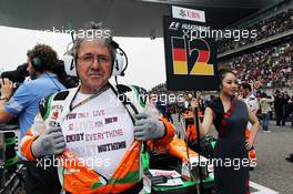 Neil Dickie (GBR) Sahara Force India F1 Team on the grid. 15.04.2012. Formula 1 World Championship, Rd 3, Chinese Grand Prix, Shanghai, China, Race Day