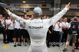 Race winner Nico Rosberg (GER) Mercedes AMG F1 celebrates with the team. 15.04.2012. Formula 1 World Championship, Rd 3, Chinese Grand Prix, Shanghai, China, Race Day