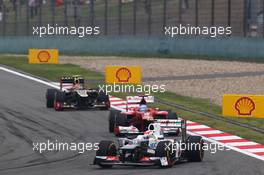 Sergio Perez (MEX) Sauber C31 leads Fernando Alonso (ESP) Ferrari F2012. 15.04.2012. Formula 1 World Championship, Rd 3, Chinese Grand Prix, Shanghai, China, Race Day