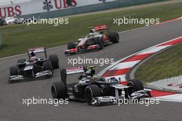 Bruno Senna (BRA), Williams F1 Team leads Pastor Maldonado (VEN), Williams F1 Team  15.04.2012. Formula 1 World Championship, Rd 3, Chinese Grand Prix, Shanghai, China, Race Day