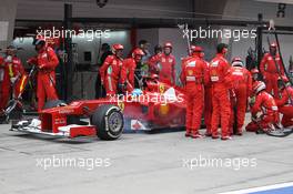 Fernando Alonso (ESP), Scuderia Ferrari pit stop  15.04.2012. Formula 1 World Championship, Rd 3, Chinese Grand Prix, Shanghai, China, Race Day