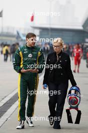 Oksana Kosachenko (RUS) Manager of Vitaly Petrov (RUS) Caterham (Left). 14.04.2012. Formula 1 World Championship, Rd 3, Chinese Grand Prix, Shanghai, China, Qualifying Day