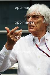 Bernie Ecclestone (GBR) CEO Formula One Group (FOM). 15.04.2012. Formula 1 World Championship, Rd 3, Chinese Grand Prix, Shanghai, China, Race Day