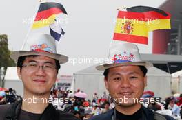 Fans and atmosphere. 15.04.2012. Formula 1 World Championship, Rd 3, Chinese Grand Prix, Shanghai, China, Race Day