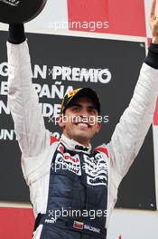 Race winner Pastor Maldonado (VEN) Williams celebrates on the podium. 10.05.2012. Formula 1 World Championship, Rd 5, Spanish Grand Prix, Barcelona, Spain, Race Day