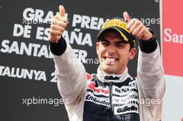 Race winner Pastor Maldonado (VEN) Williams celebrates on the podium. 10.05.2012. Formula 1 World Championship, Rd 5, Spanish Grand Prix, Barcelona, Spain, Race Day