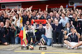 The Williams team celebrate victory for Pastor Maldonado (VEN) Williams. 10.05.2012. Formula 1 World Championship, Rd 5, Spanish Grand Prix, Barcelona, Spain, Race Day