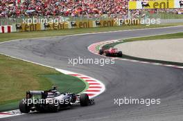 Fernando Alonso (ESP) Ferrari F2012 leads race winner Pastor Maldonado (VEN) Williams FW34. 10.05.2012. Formula 1 World Championship, Rd 5, Spanish Grand Prix, Barcelona, Spain, Race Day