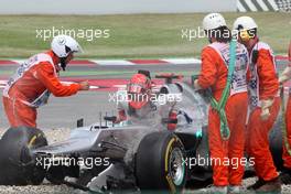 Michael Schumacher (GER), Mercedes GP crashes with Bruno Senna (BRE), Williams F1 Team at turn 1 13.05.2012. Formula 1 World Championship, Rd 5, Spanish Grand Prix, Barcelona, Spain, Race Day