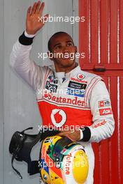 Lewis Hamilton (GBR) McLaren celebrates his pole position in parc ferme. 12.05.2012. Formula 1 World Championship, Rd 5, Spanish Grand Prix, Barcelona, Spain, Qualifying Day