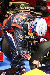 Sebastian Vettel (GER) Red Bull Racing keeps the brakes cool on his Red Bull Racing RB8 in parc ferme. 12.05.2012. Formula 1 World Championship, Rd 5, Spanish Grand Prix, Barcelona, Spain, Qualifying Day