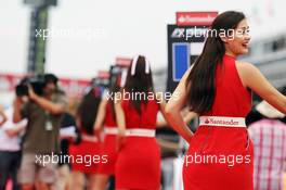 Grid girls on the drivers parade. 10.05.2012. Formula 1 World Championship, Rd 5, Spanish Grand Prix, Barcelona, Spain, Race Day