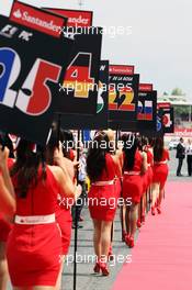Grid girls on the drivers parade. 10.05.2012. Formula 1 World Championship, Rd 5, Spanish Grand Prix, Barcelona, Spain, Race Day