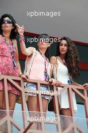 Women above the pits. 22.06.2012. Formula 1 World Championship, Rd 8, European Grand Prix, Valencia, Spain, Practice Day