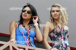 Women above the pits. 22.06.2012. Formula 1 World Championship, Rd 8, European Grand Prix, Valencia, Spain, Practice Day
