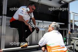 (L to R): Otmar Szafnauer (USA) Sahara Force India F1 Chief Operating Officer with Dr. Vijay Mallya (IND) Sahara Force India F1 Team Owner. 24.06.2012. Formula 1 World Championship, Rd 8, European Grand Prix, Valencia, Spain, Race Day