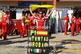 Race winner Fernando Alonso (ESP) Ferrari celebrates with the team. 24.06.2012. Formula 1 World Championship, Rd 8, European Grand Prix, Valencia, Spain, Race Day