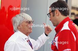 (L to R): Bernie Ecclestone (GBR) CEO Formula One Group (FOM) with Stefano Domenicali (ITA) Ferrari General Director. 23.06.2012. Formula 1 World Championship, Rd 8, European Grand Prix, Valencia, Spain, Qualifying Day