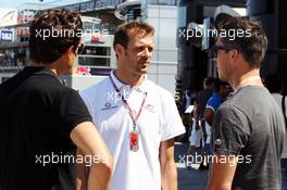 (L to R): Adrian Sutil (GER) with Alex Wurz (AUT) Alex Wurz (AUT) Williams Driver Mentor and Andre Lotterer (GER). 23.06.2012. Formula 1 World Championship, Rd 8, European Grand Prix, Valencia, Spain, Qualifying Day