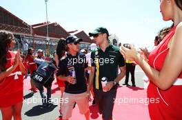 (L to R): Sebastian Vettel (GER) Red Bull Racing and Vitaly Petrov (RUS) Caterham on the drivers parade. 24.06.2012. Formula 1 World Championship, Rd 8, European Grand Prix, Valencia, Spain, Race Day