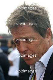 Hugh Grant (GBR), Actor 08.07.2012. Formula 1 World Championship, Rd 9, British Grand Prix, Silverstone, England, Race Day
