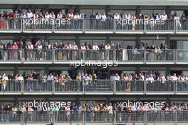 Fans in the BRDC building. 08.07.2012. Formula 1 World Championship, Rd 9, British Grand Prix, Silverstone, England, Race Day