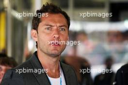 Jude Law (GBR) Actor. 07.07.2012. Formula 1 World Championship, Rd 9, British Grand Prix, Silverstone, England, Qualifying Day