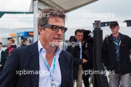 Hugh Grant (GBR) Actor. 08.07.2012. Formula 1 World Championship, Rd 9, British Grand Prix, Silverstone, England, Race Day