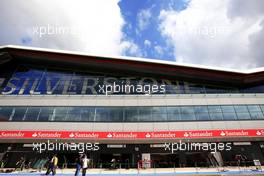 Pitlane atmosphere 05.07.2012. Formula 1 World Championship, Rd 9, British Grand Prix, Silverstone, England, Preparation Day