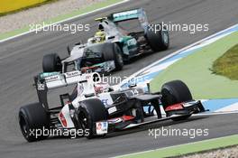 Kamui Kobayashi (JPN) Sauber C31 leads Nico Rosberg (GER) Mercedes AMG F1 W03. 20.07.2012. Formula 1 World Championship, Rd 10, German Grand Prix, Hockenheim, Germany, Practice Day