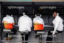 Bradley Joyce (GBR) Sahara Force India F1 Race Engineer (Right) on the pit gantry. 21.07.2012. Formula 1 World Championship, Rd 10, German Grand Prix, Hockenheim, Germany, Qualifying Day