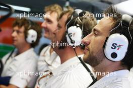 Sahara Force India F1 Team mechanics watch qualifying. 21.07.2012. Formula 1 World Championship, Rd 10, German Grand Prix, Hockenheim, Germany, Qualifying Day