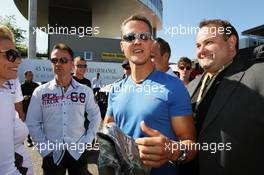 Michael Schumacher (GER) Mercedes AMG F1 with fans. 22.07.2012. Formula 1 World Championship, Rd 10, German Grand Prix, Hockenheim, Germany, Race Day